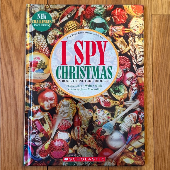 I Spy Mystery Book Set - Picture 5 of 6